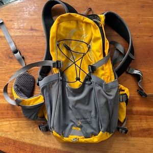 Small Hiking backpack with compartment for water bladder